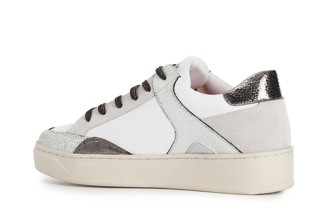 SNEAKERS LACCI VASCHETTA IN PELLE