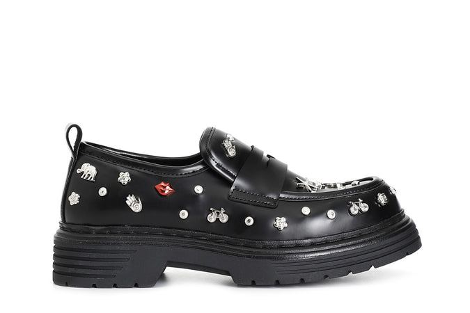 MOCASSINO CON BORCHIE FANTASIA