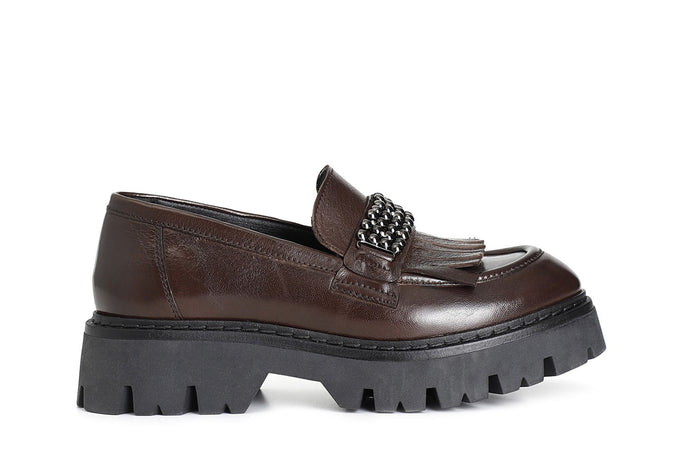 MOCASSINO CON FRANGE IN PELLE CON ACCESSORIO