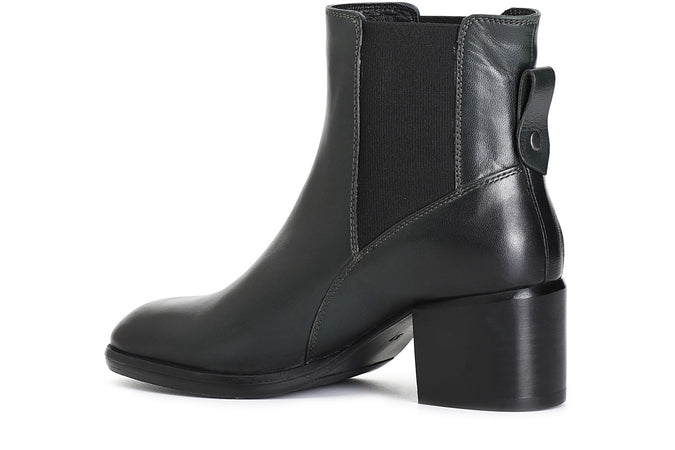 TRONCHETTO IN PELLE CON ELASTICI