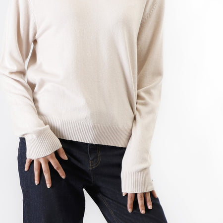 MAGLIA BASIC SCOLLO A V