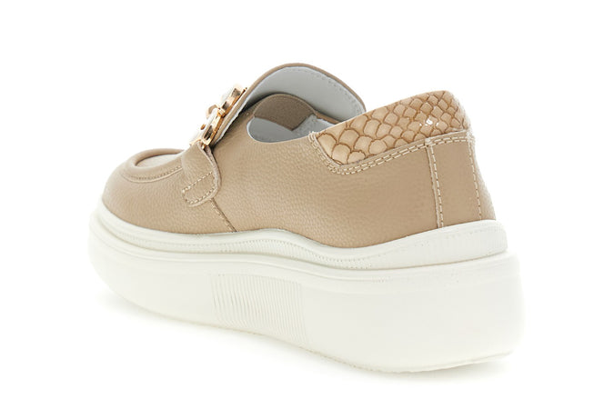 MOCASSINO IN PELLE RIVESTITA CON GRANA E MORSETTO