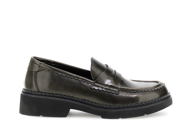 MOCASSINO IN SINTETICO EFFETTO PELLE SPAZZOLATA