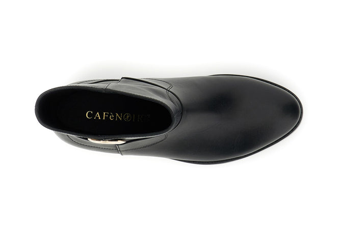 TRONCHETTO IN PELLE CON ACCESSORIO OVALE