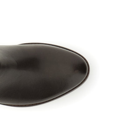 STIVALE IN PELLE CON ACCESSORIO OVALE