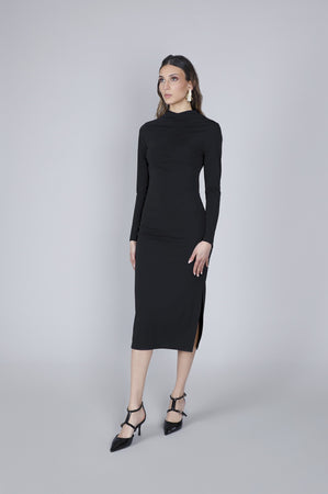 ABITO CON INCRESPATURA DAVANTI