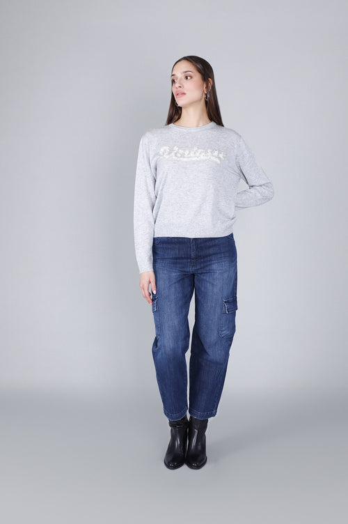 MAGLIA GIROCOLLO CON SCRITTA RICAMATA