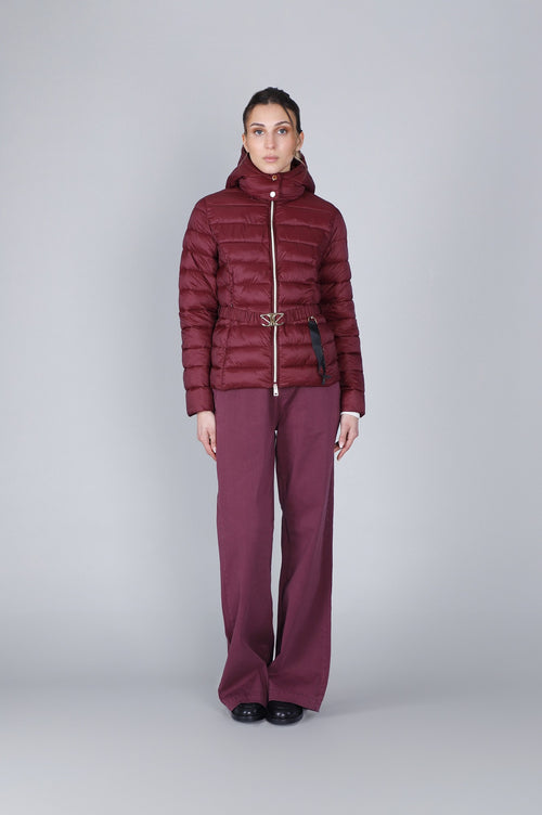 PIUMINO CORTO CON CINTURA LOGATA