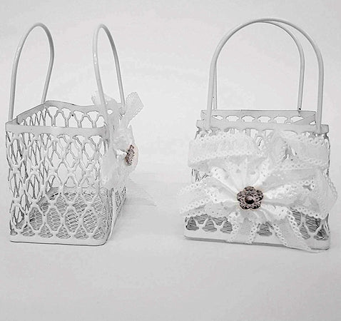 12PZ BOMBONIERA SACCHETTO SHOPPERS METALLO BIANCO PORTACONFETTI MATRIMONI PROMESSA Casa e cucina/Hobby creativi/Materiali per hobby creativi/Forniture per feste/Bomboniere Trade Shop italia - Napoli, Commerciovirtuoso.it