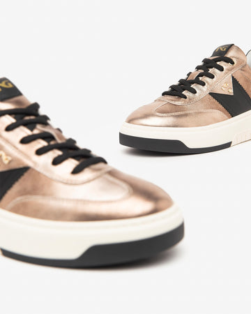 Nero Giardini sneakers da donna in pelle laminata I411647D406