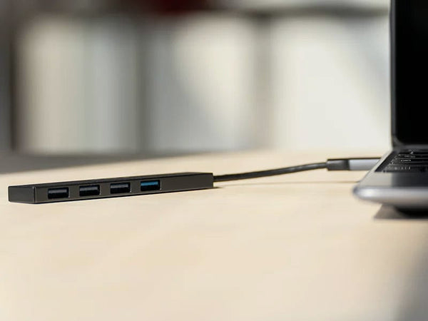 Hub USB-A 3.2 a 4 porte USB-A Slim in Metallo