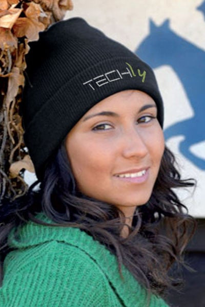 Berretto invernale a costine nero con logo Techly