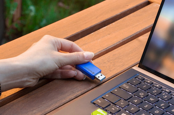 Due Chiavette Store 'n' Click 32GB Rosso e Blu