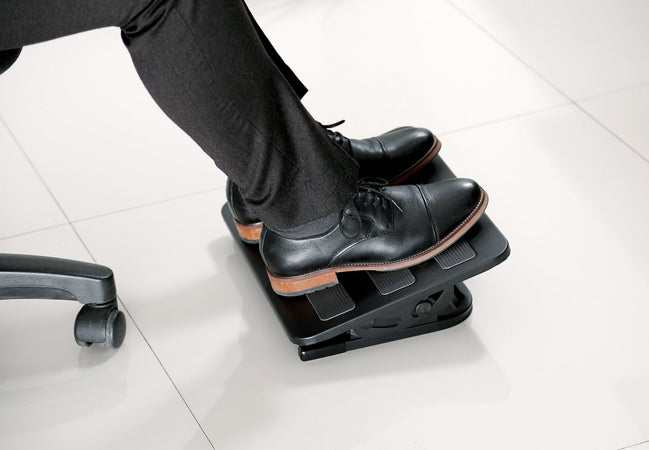 Poggiapiedi Regolabile ed Ergonomico per lo Smart Working