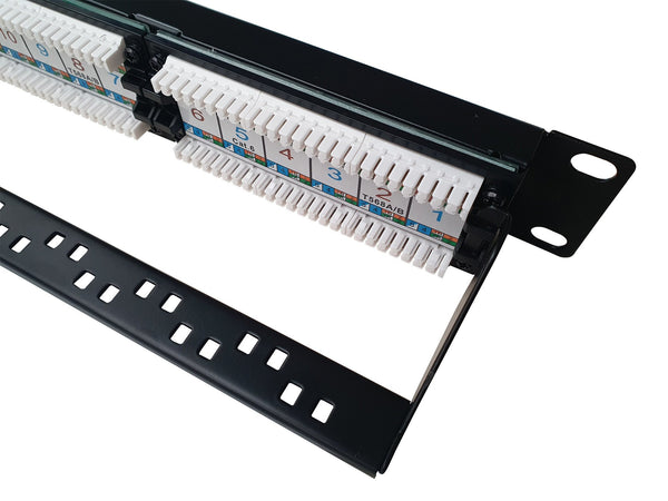Pannello Patch UTP 24 Posti RJ45 Cat.6 con barra gestione cavi