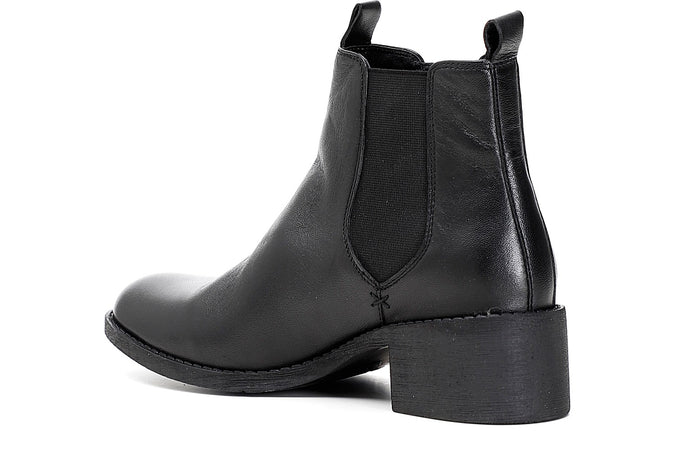 TRONCHETTO IN PELLE CON ELASTICO