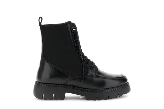 TRONCHETTO IN PELLE ALLACCIATO CON ELASTICO E LACCI STRASS