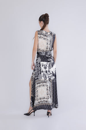 ABITO LUNGO SMANICATO IN SATIN STAMPATO