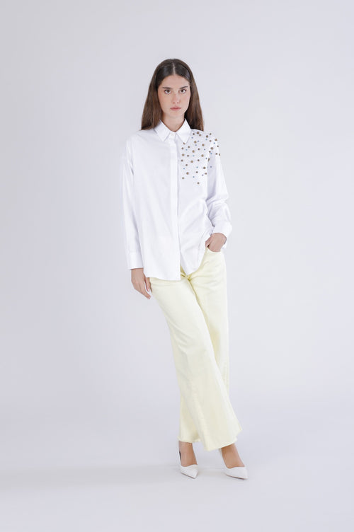 CAMICIA IN OXFORD CON APPLICAZIONI DI STRASS E BORCHIE