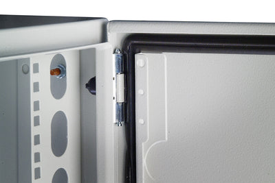 Armadio Rack 19'' a muro 13U grigio IP65 porta cieca prof. 200mm