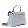 BORSA A MANO CON PATTINA IN MATERIALE SINTETICO EFFETTO PELLE CON CHARM