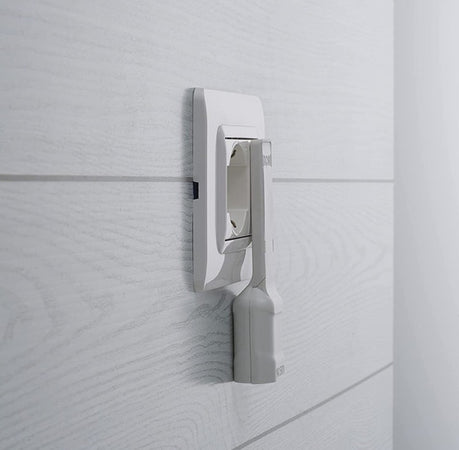 Adattatore Salvaspazio Extra Flat Spina e Presa Italiana 16A 2P+T Angolata Bianco