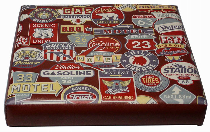 Biscottini Pouf contenitore richiudibile in ecopelle targhe Praticissimo 32x32x32