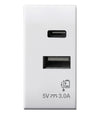 Domus S44 Caricatore USB-A e USB-C&trade 3A 230V Bianco Lucido, 441082USBAC