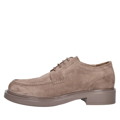 Emanuelle Vee Scarpe basse Beige da donna