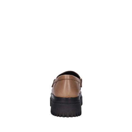 Emanuelle Vee Scarpe basse Marrone da donna