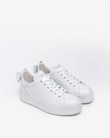 Nero Giardini sneakers bianca con fiocco E306521D707