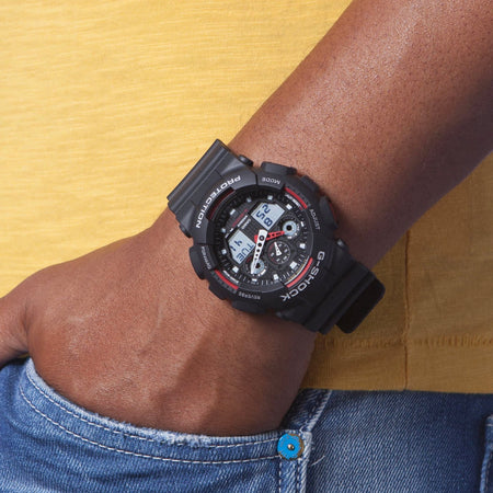 Orologio CASIO G-SHOCK multi funzione nero / rosso