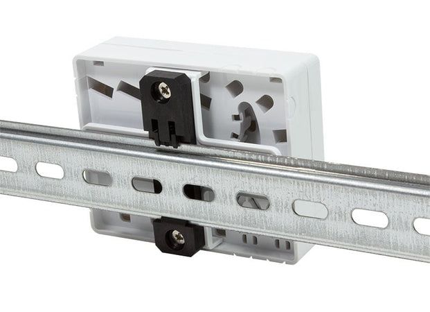 Scatola di connessione indoor FTTH per 4 fibre, 4 adattatori, per guida DIN