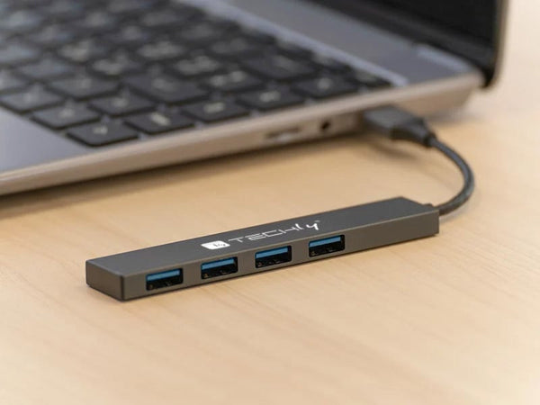 Hub USB-A 3.2 a 4 porte USB-A 5Gbps Slim in Metallo
