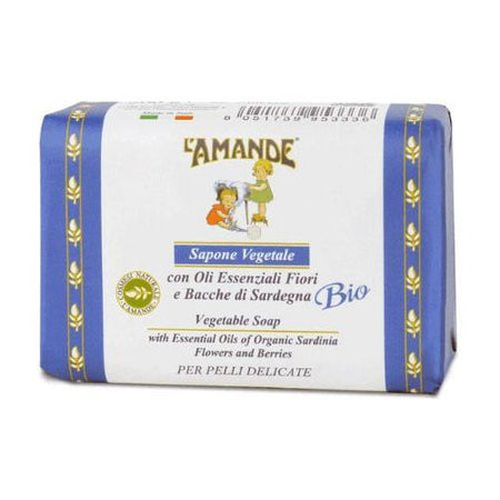 Detergente L'Amande Sapone vegetale fiori e bacche di sardegna 200 Gr