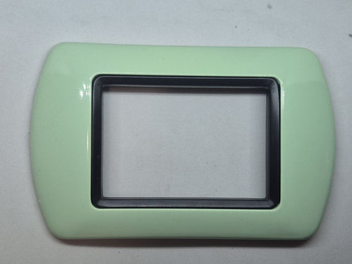 PLACCA PLACCHETTA IN ABS COMPATIBILE LIVING INTERNATIONAL VERDE PASTELLO