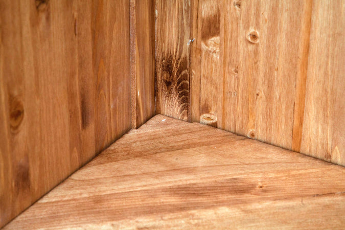 Biscottini Angoliera Country Biscottini legno massello tiglio finitura naturale 50x50x184