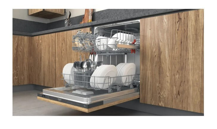 Lavastoviglie da incasso Hotpoint Ariston H2IHKD526