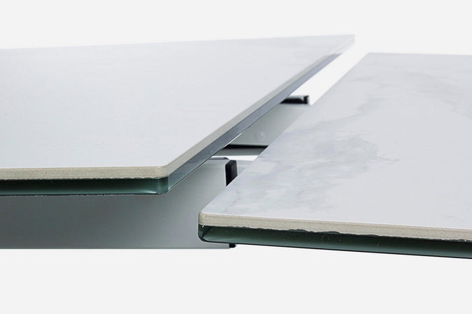 Tavolo Quasar allungabile rettangolare con piano in ceramica con supporto in vetro temperato da 160-240 x 90 cm