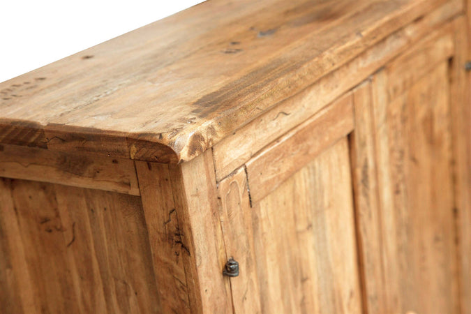 Biscottini Stipetto Country in legno massello di tiglio finitura naturale L68xPR25xH130 cm. Made in Italy