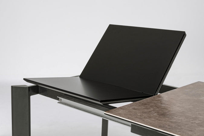 Tavolo "Briva" allungabile rettangolare con piano in ceramica e supporto in mdf