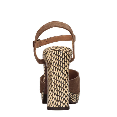 Chie Mihara Sandali Marrone da donna