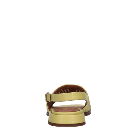 Chie Mihara Scarpe basse Giallo da donna