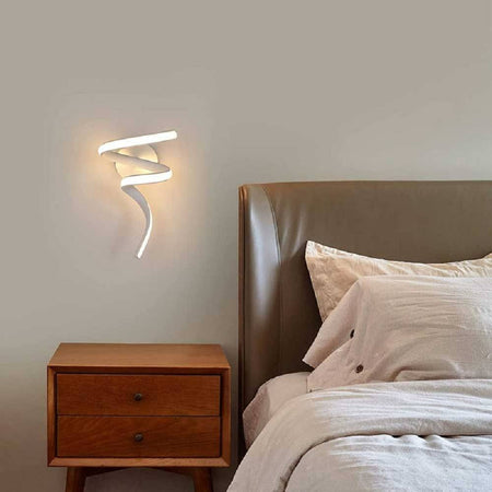 Applique Led Curvo 10 W Lampada Da Parete Stilizzata 3 Colorazioni Luce Aq19-3c