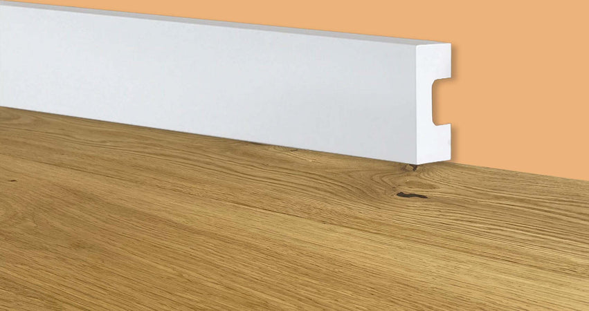 170ml-bancale-di-Battiscopa-SQUADRATO-BIANCO-Passacavo-bassissimo-25x13x2000mm-in-POLIMERI