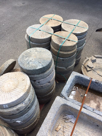 Biscottini Elemento di macina in pietra, misure assortite Vecchia ruota passato Offerta