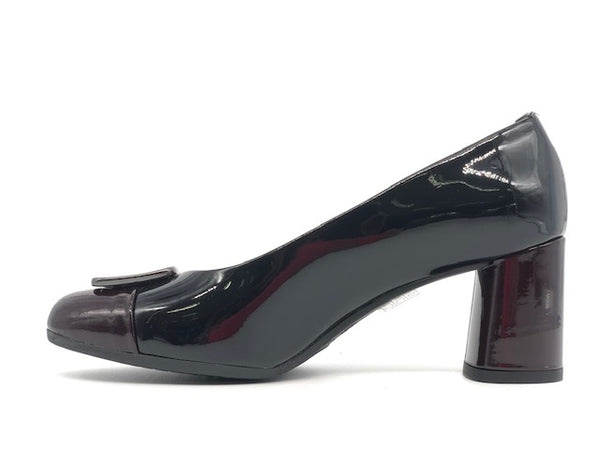 COLETTE Décolleté nero e bordò in pelle vernice