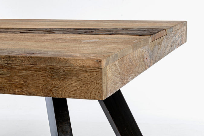 Tavolo Manchester rettangolare, con gambe in acciaio, piano in legno di mango, stile moderno