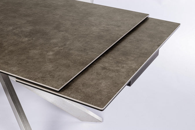Tavolo Arzachel allungabile rettangolare con piano in ceramica con supporto in vetro temperato da 240 x 90cm