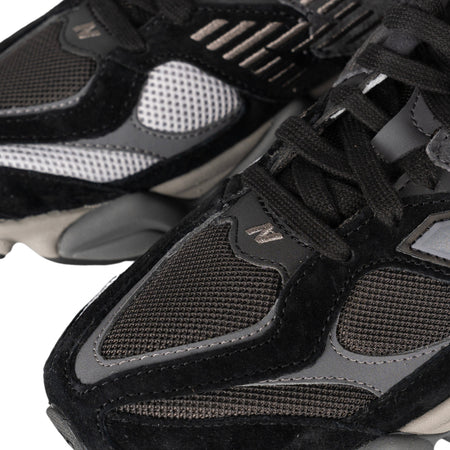 NEW BALANCE 9060 Sneakers in Black da uomo